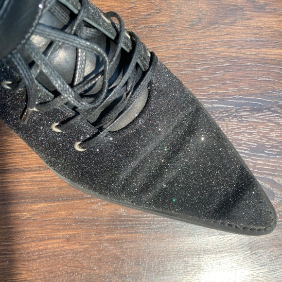 Fluevog Donita Swordfish - low boot with ankle strap- black glitter - women’s 8 - Picture 2 of 12